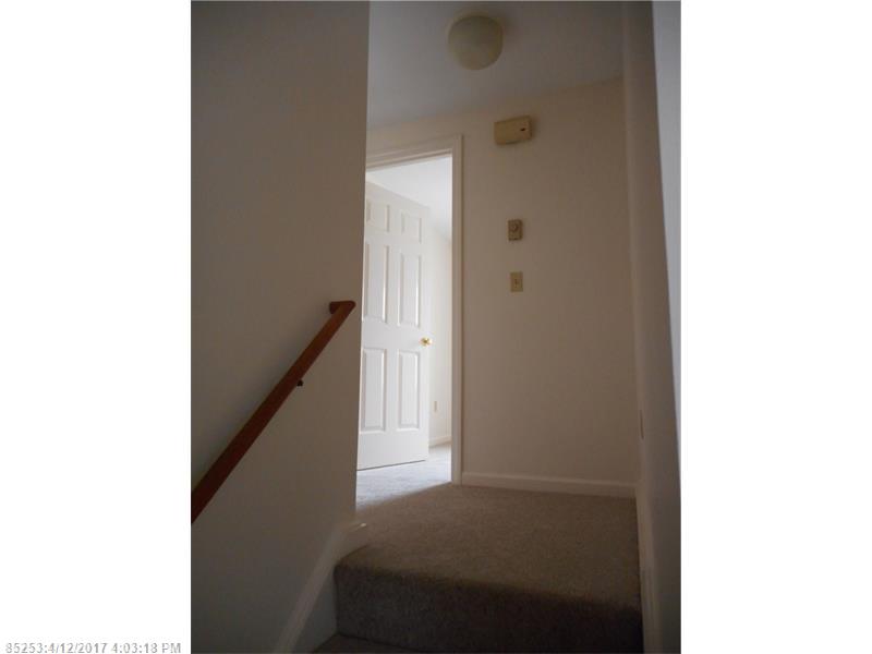 40 Glenridge DR 40, Portland, ME 04103