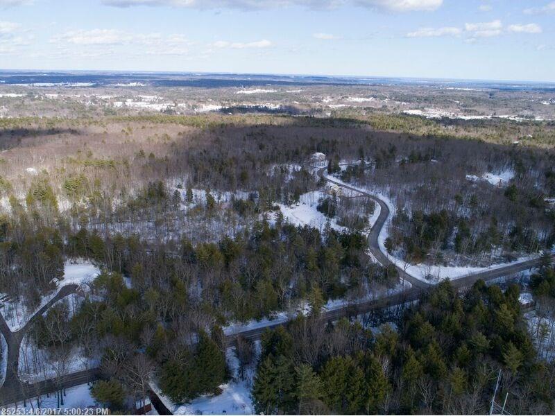 207 Blackstrap RD, Falmouth, ME 04105