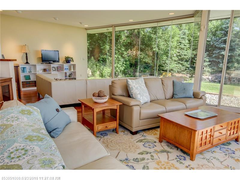 14 Running Tide Rd, Cape Elizabeth, ME 04107