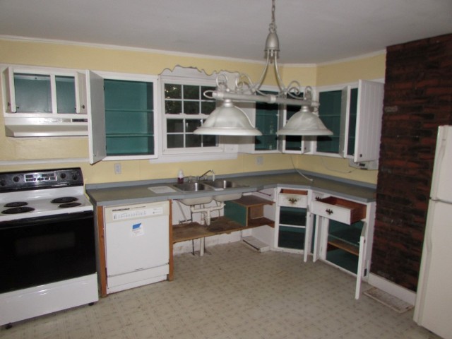 760 W Auburn RoadAuburn, ME, 04210Androscoggin County