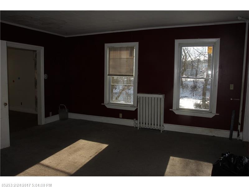 116 Newbury ST, Auburn, ME 04210