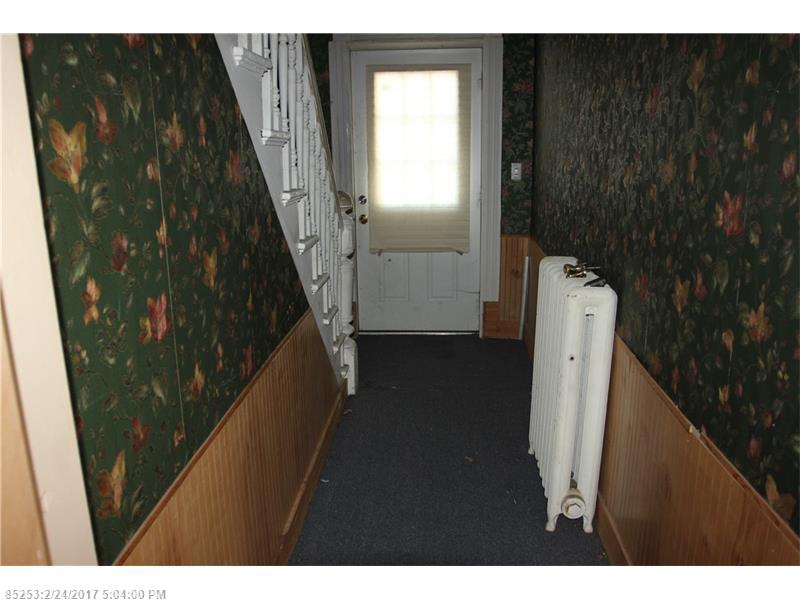 116 Newbury ST, Auburn, ME 04210
