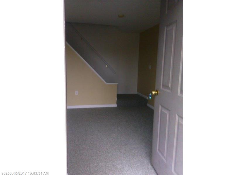 40 Millbrook LN 19, Auburn, ME 04210