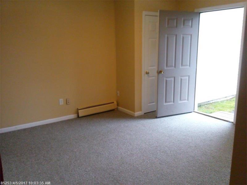 40 Millbrook LN 19, Auburn, ME 04210