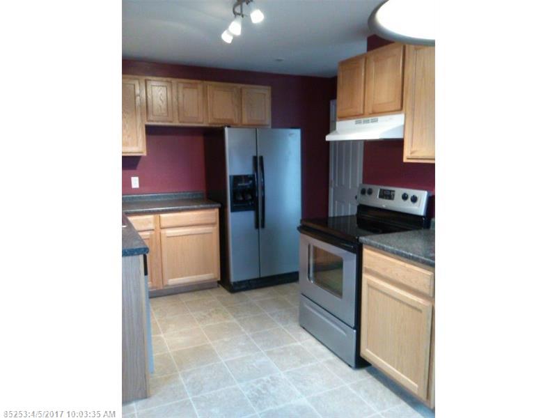 40 Millbrook LN 19, Auburn, ME 04210