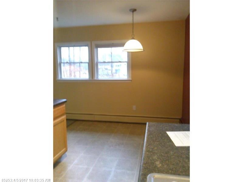 40 Millbrook LN 19, Auburn, ME 04210