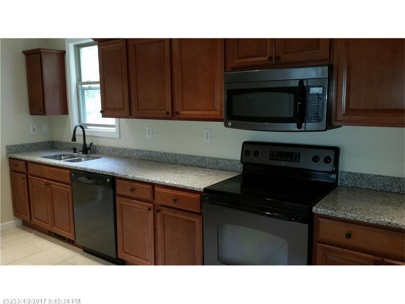4 Haskell ST UNIT 3, Auburn, ME 04210