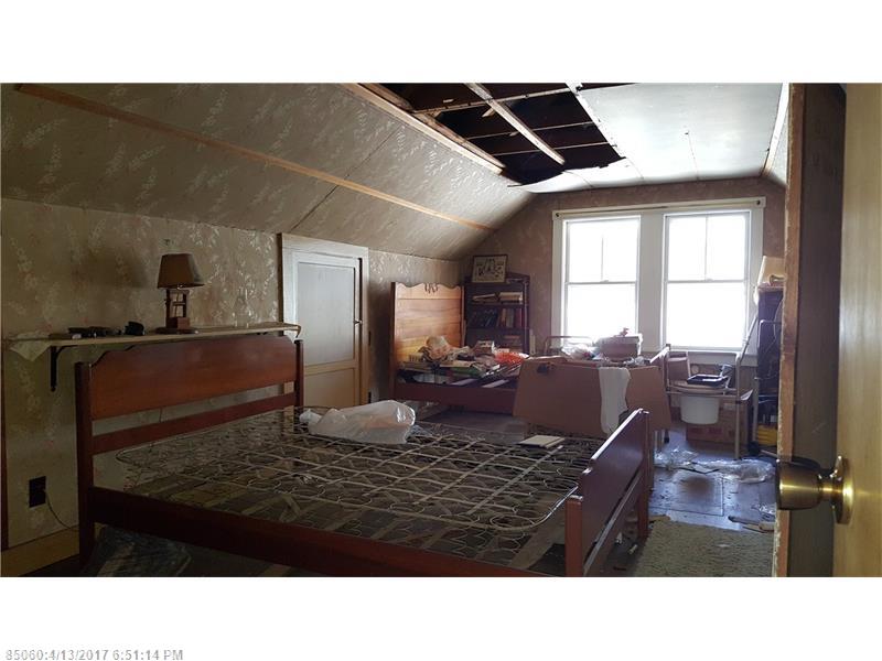 32 East Bates ST, Auburn, ME 04210