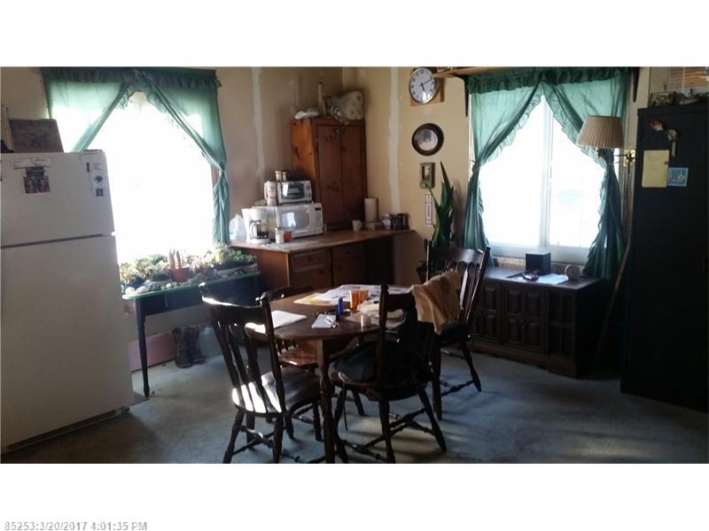 712 Park AVE, Auburn, ME 04210