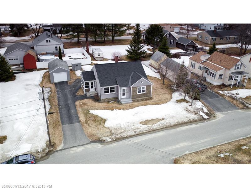16 Candia ST, Auburn, ME 04210