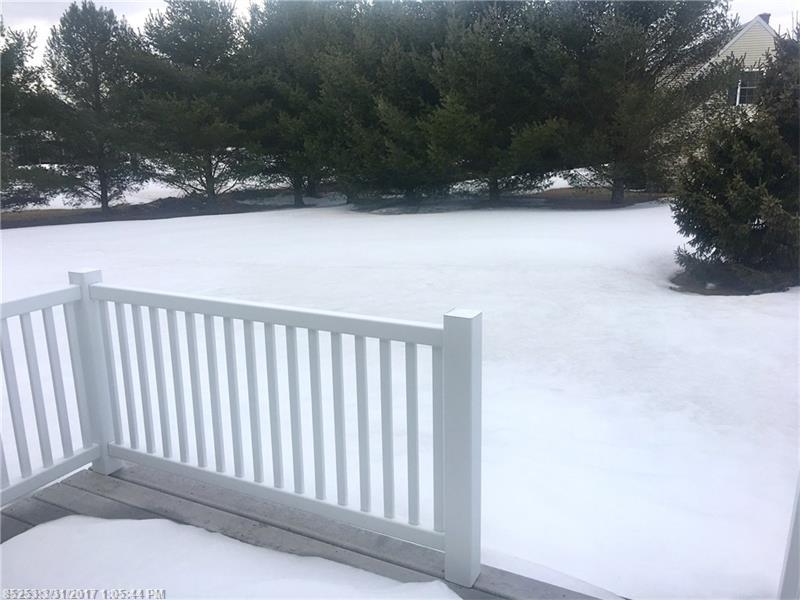 9 Topaz Circle 9, Auburn, ME 04210