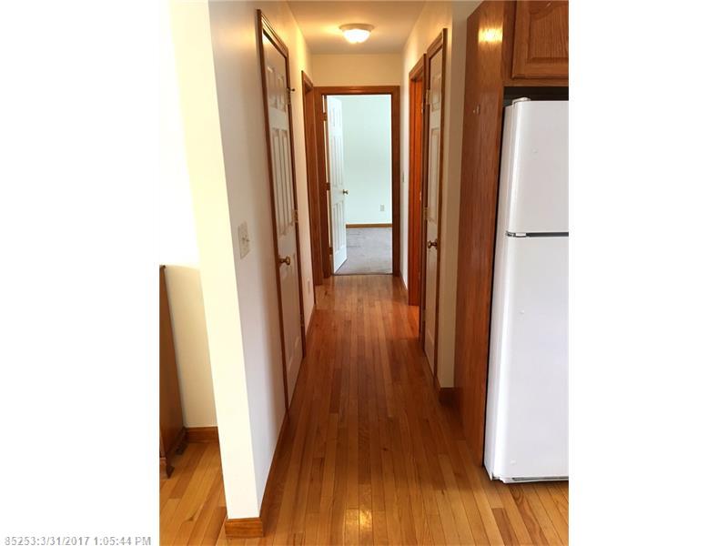 9 Topaz Circle 9, Auburn, ME 04210