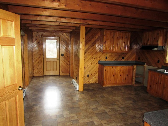 29 Pinewood DriveHartford, ME, 04221Oxford County