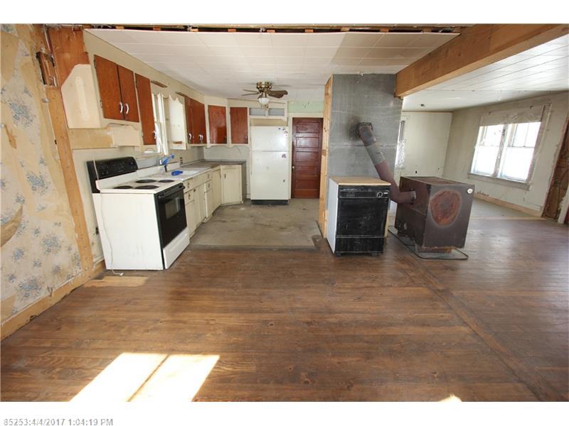 67 SPRING ST, Dixfield, ME 04224