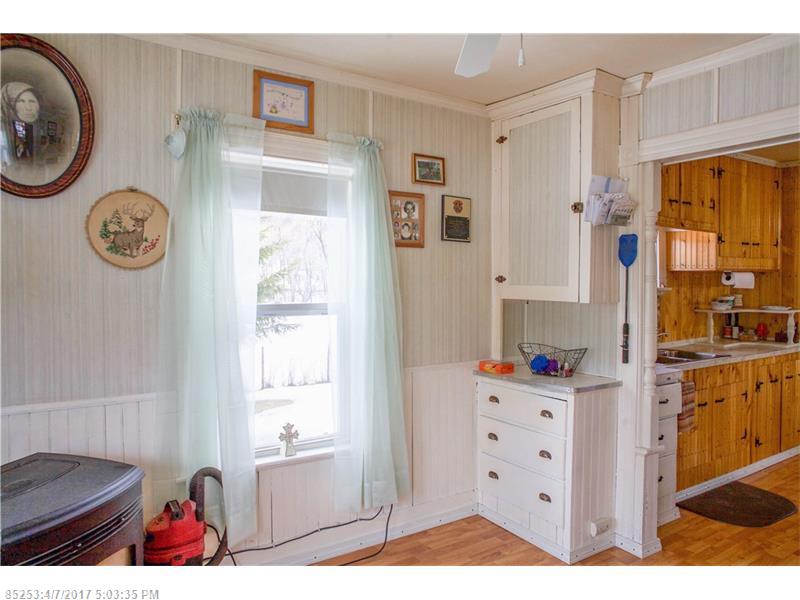 946 US Route 2 W, Dixfield, ME 04224