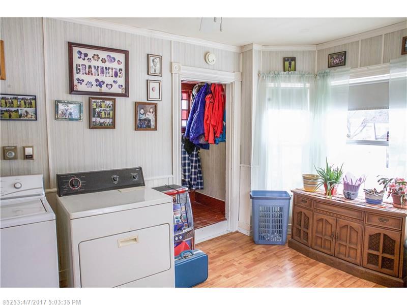 946 US Route 2 W, Dixfield, ME 04224