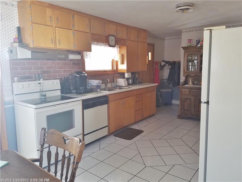 5 Cortland RD, Jay, ME 04239
