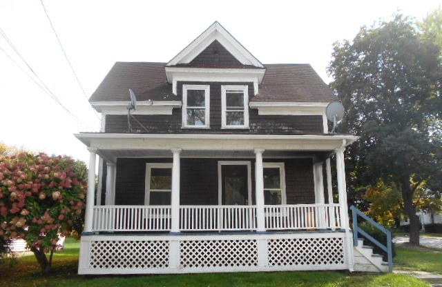 37 Sylvan AvenueLewiston, ME, 04240Androscoggin County