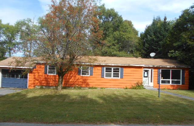 3 Nell StLewiston, ME, 04240Androscoggin County
