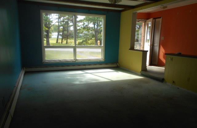 3 Nell StLewiston, ME, 04240Androscoggin County
