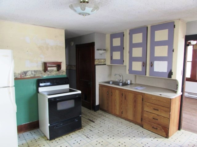 354 East AvenueLewiston, ME, 04240Androscoggin County
