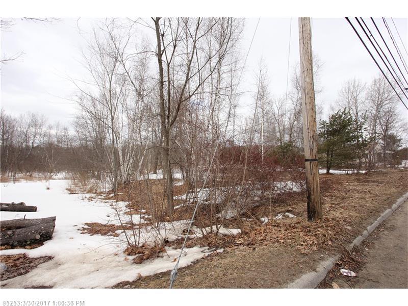 1242 Sabattus ST, Lewiston, ME 04240