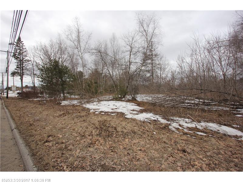 1242 Sabattus ST, Lewiston, ME 04240