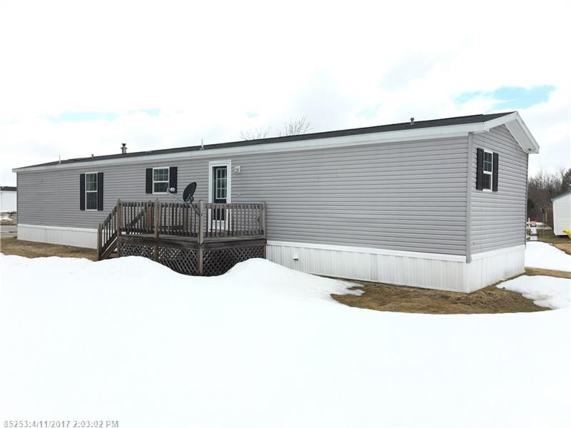 6 Toby PL, Lewiston, ME 04240