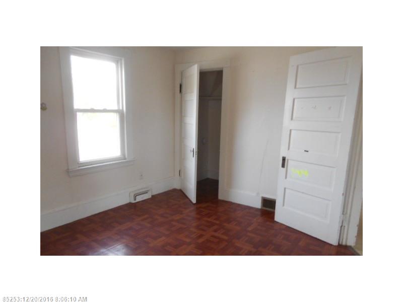 37 Sylvan RD, Lewiston, ME 04240
