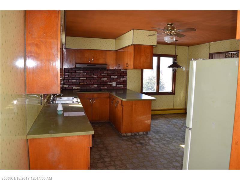 3 Beckett ST, Lewiston, ME 04240