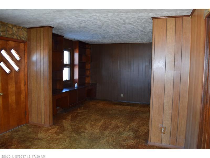 3 Beckett ST, Lewiston, ME 04240