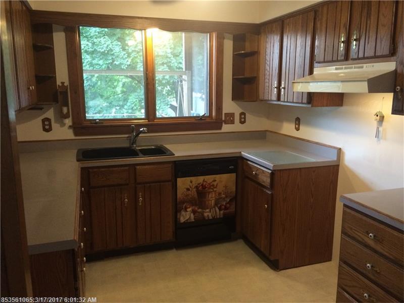 192 East AVE, Lewiston, ME 04240