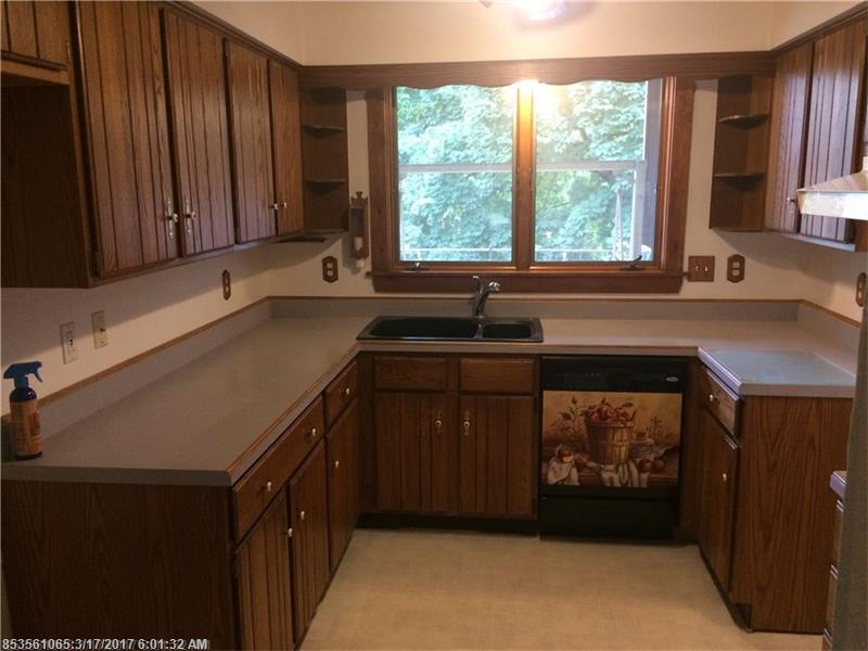 192 East AVE, Lewiston, ME 04240