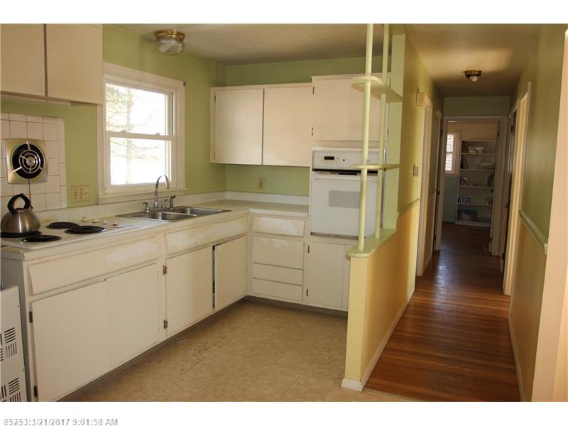 26 Roland AVE, Lewiston, ME 04240