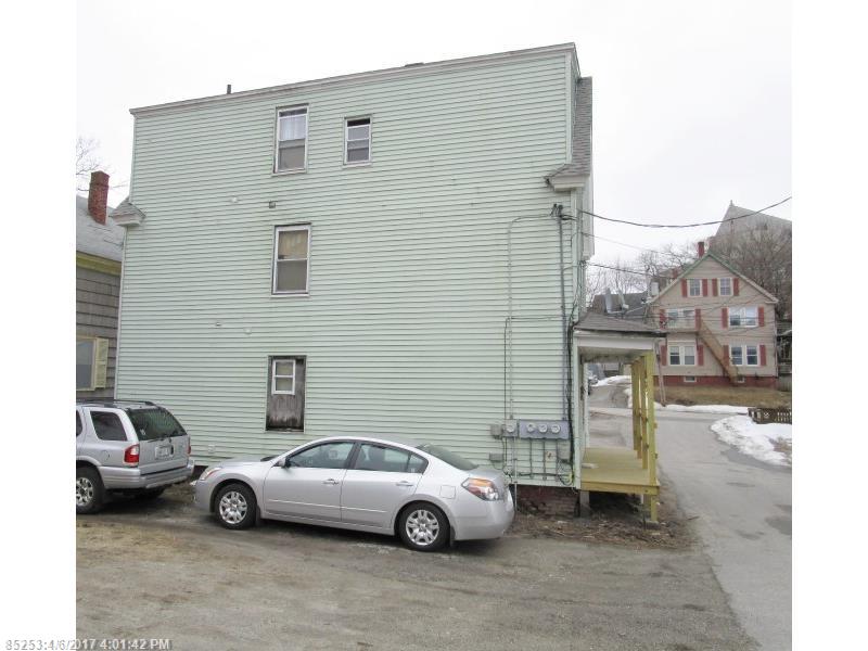 7 Jack CT, Lewiston, ME 04240