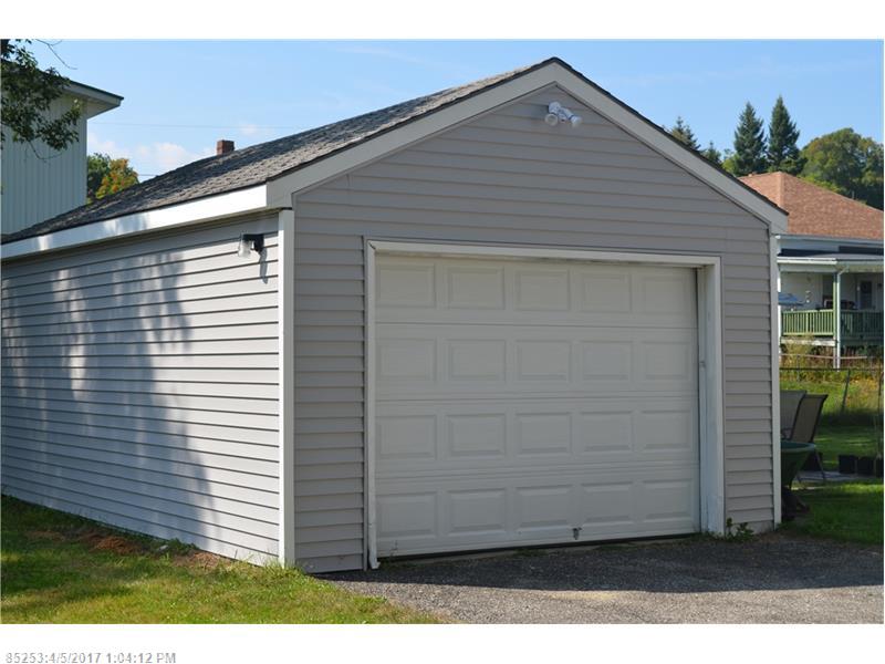 13 Perley ST, Lewiston, ME 04240