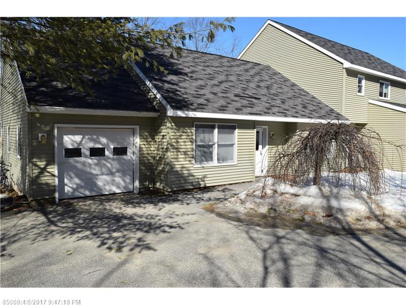 17 West View DR 4, Lewiston, ME 04240