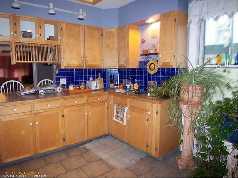 20 Wood ST, Lewiston, ME 04240