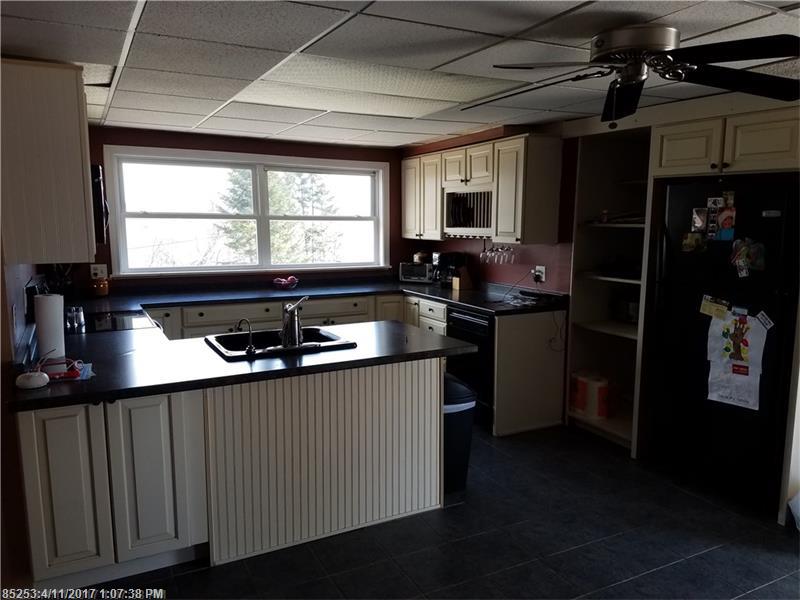 25 Seventh ST, Auburn, ME 04240