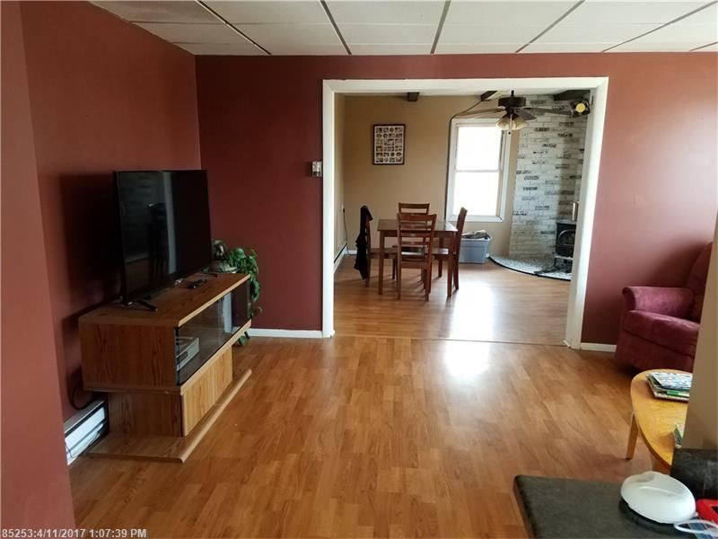 25 Seventh ST, Auburn, ME 04240