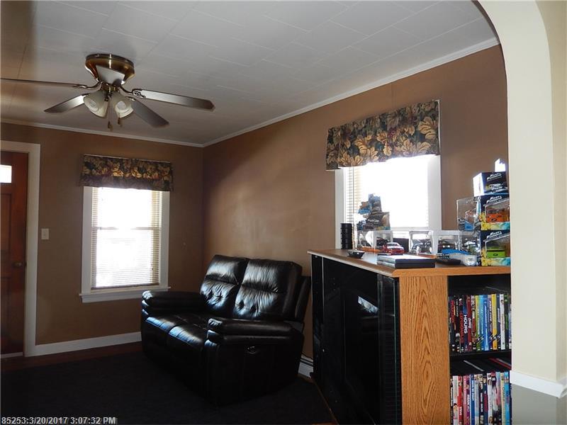127 Dumont AVE, Lewiston, ME 04240