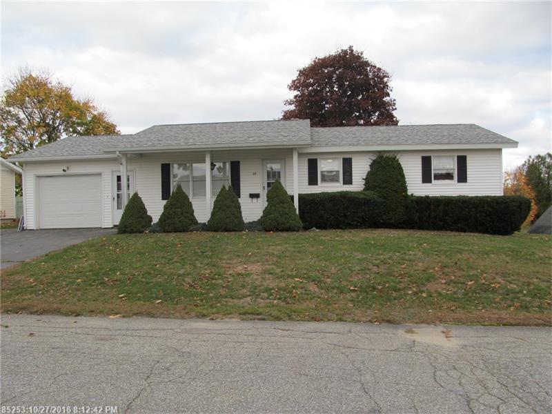 29 Scribner CIR, Lewiston, ME 04240