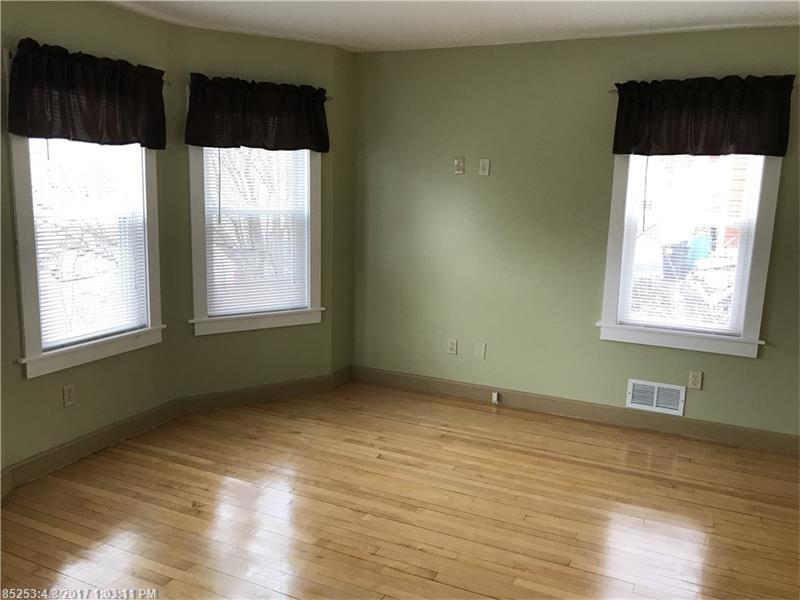 2 Ralph AVE, Lewiston, ME 04240