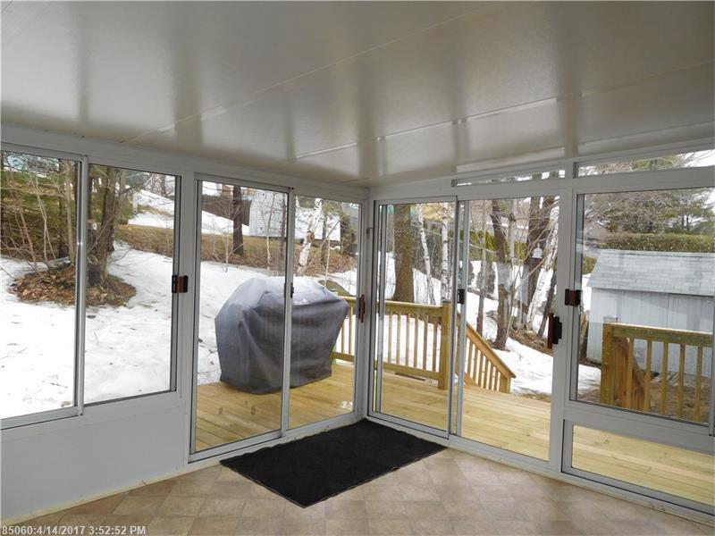 4 Swale LN, Lewiston, ME 04240