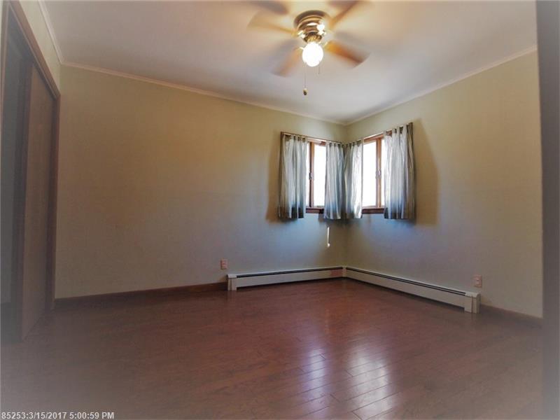 15 South Lisbon ST, Lewiston, ME 04240