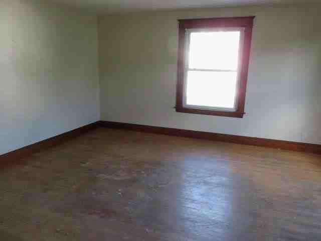 13-15 Bradley StLewiston, ME, 04240Androscoggin County