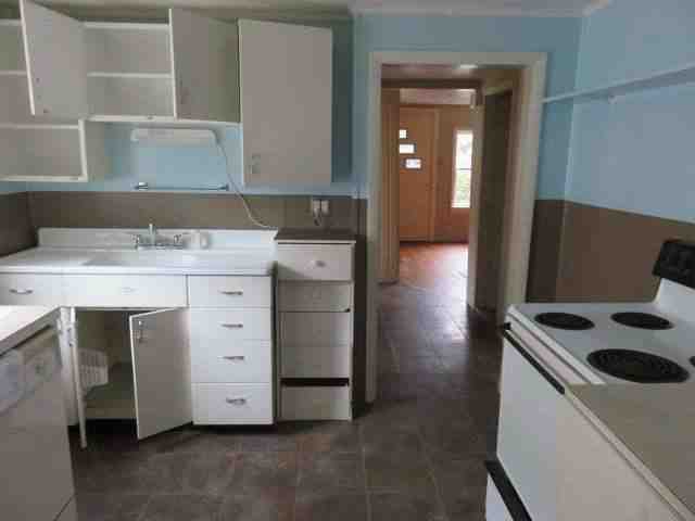 221 Central AvenueLewiston, ME, 04240Androscoggin County