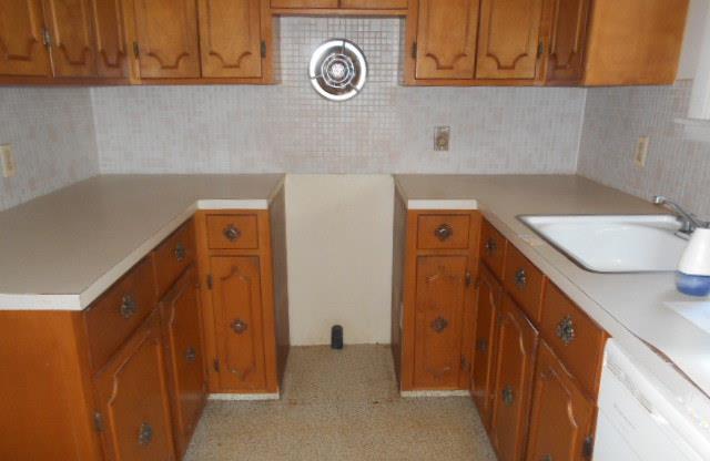 82 Leavitt AveLewiston, ME, 04240Androscoggin County