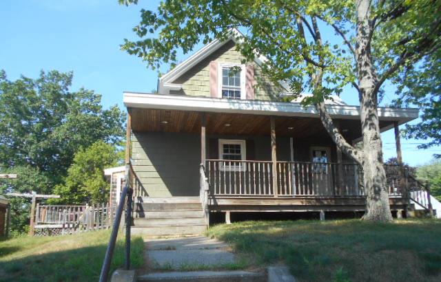 372 East AvenueLewiston, ME, 04240Androscoggin County