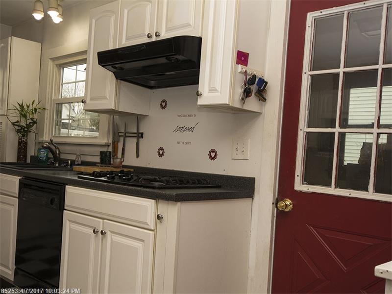 6 Vining ST, Lisbon, ME 04252